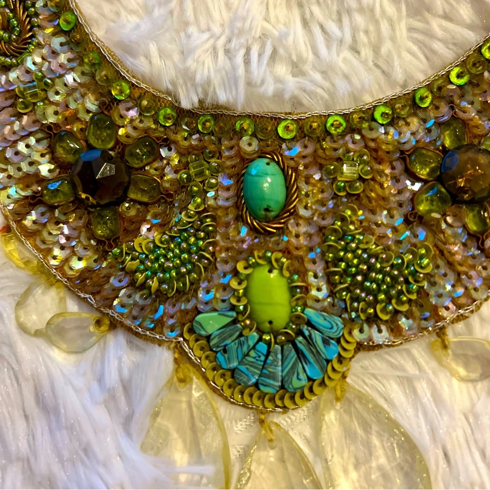Vintage Anthropologie statement bib necklace. Gorgeous! - Picture 2 of 3